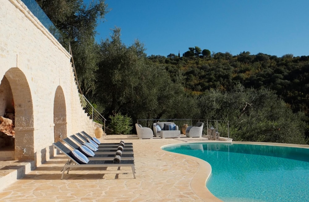 Villa Christianna - Magnificent 4 bed Villa view 2