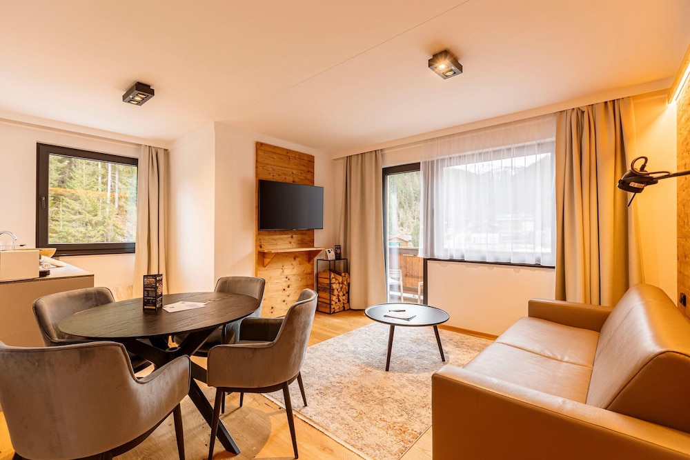 Nice Suite in Saalbach