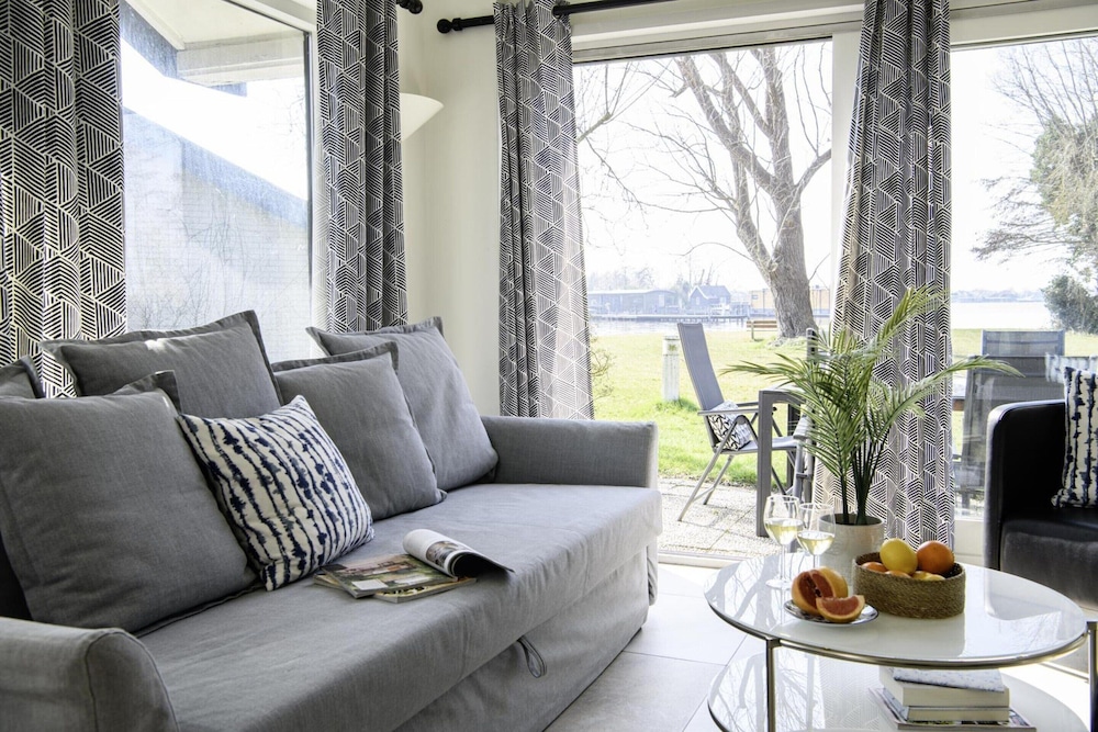 Private Island Bungalow Stay