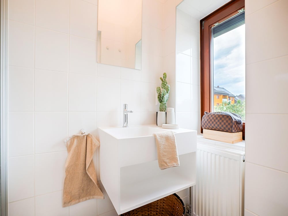 Contemporary Business Apartment in Graz