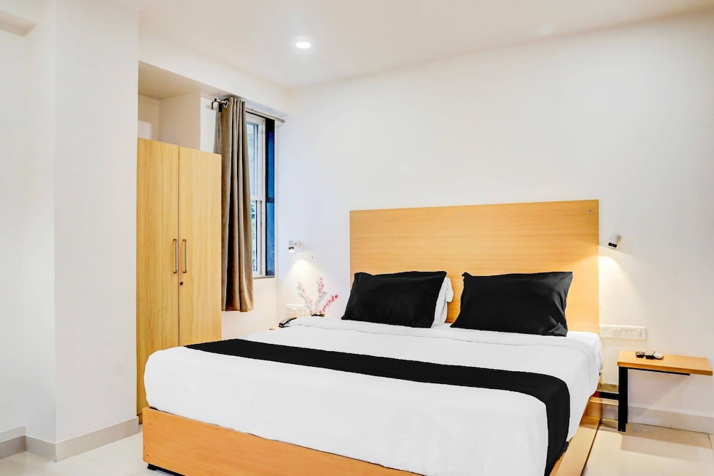 Elegant Urban Stays at Hadapsar Pune