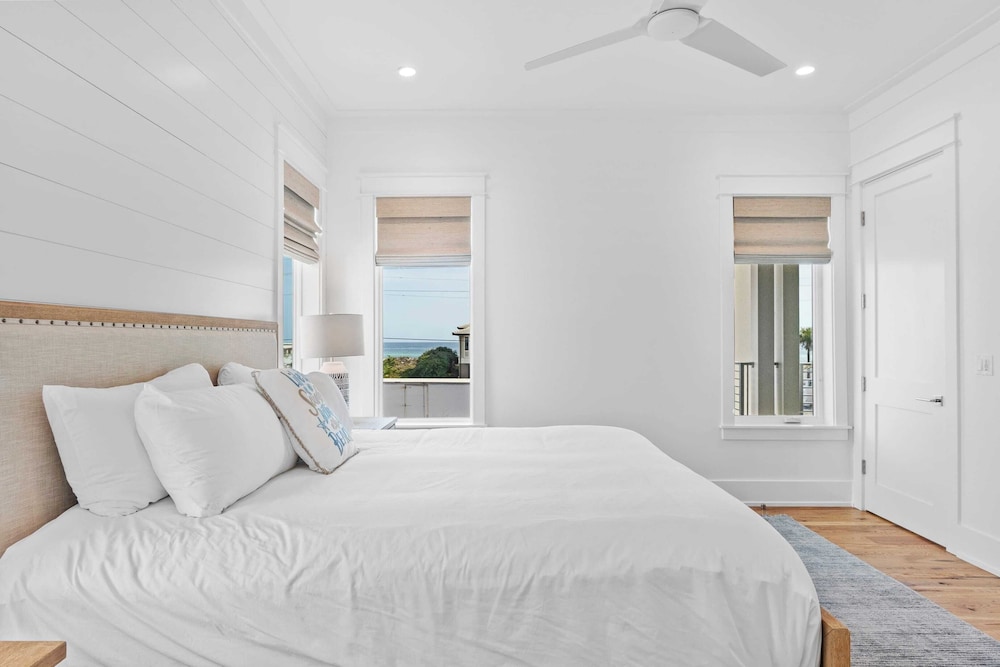 30A Beach Getaway by Avantstay Gulf Views + Pool Golf Cart + Bonfires