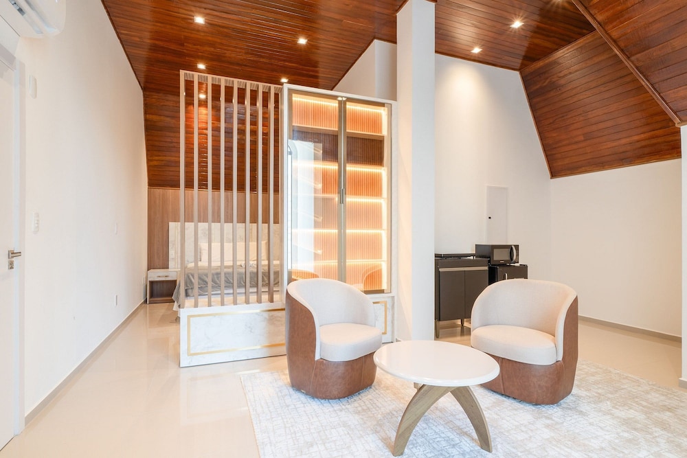 Full Studio 650m From Meia Praia Rgor0025