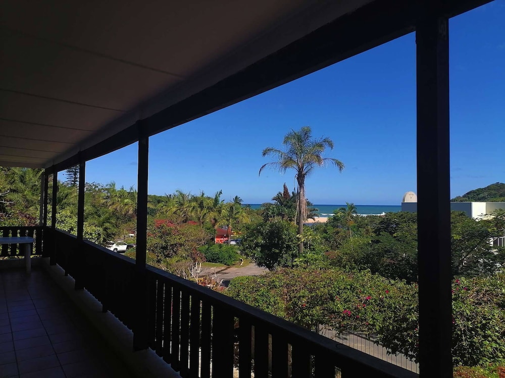 Hotel The Beach House - Image 1