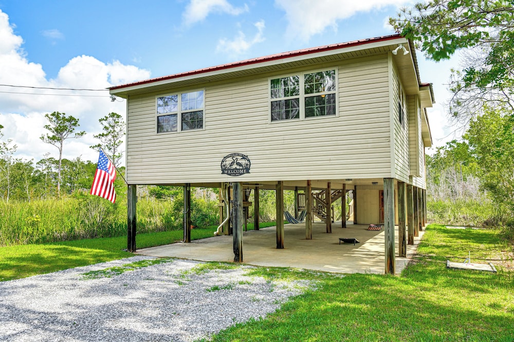 Canal-front Abode w/ Private Dock in Bay St Louis