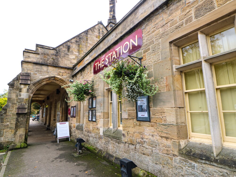 Bridgedown House