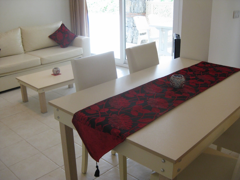 Orka Olivia Apartments
