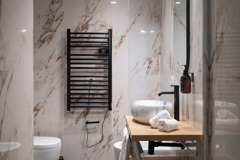 Romart luxury rooms
