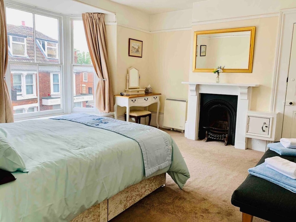 The Studio - Oxford Street Whitstable view 4