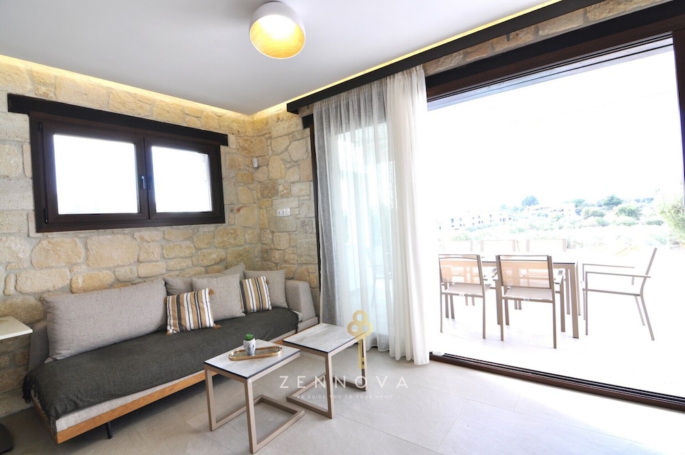 Zennova 65 Villa Vanina