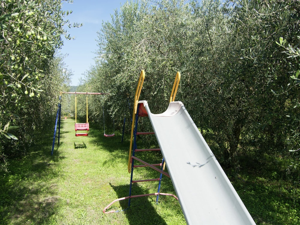 Tuscan Terrace Escape