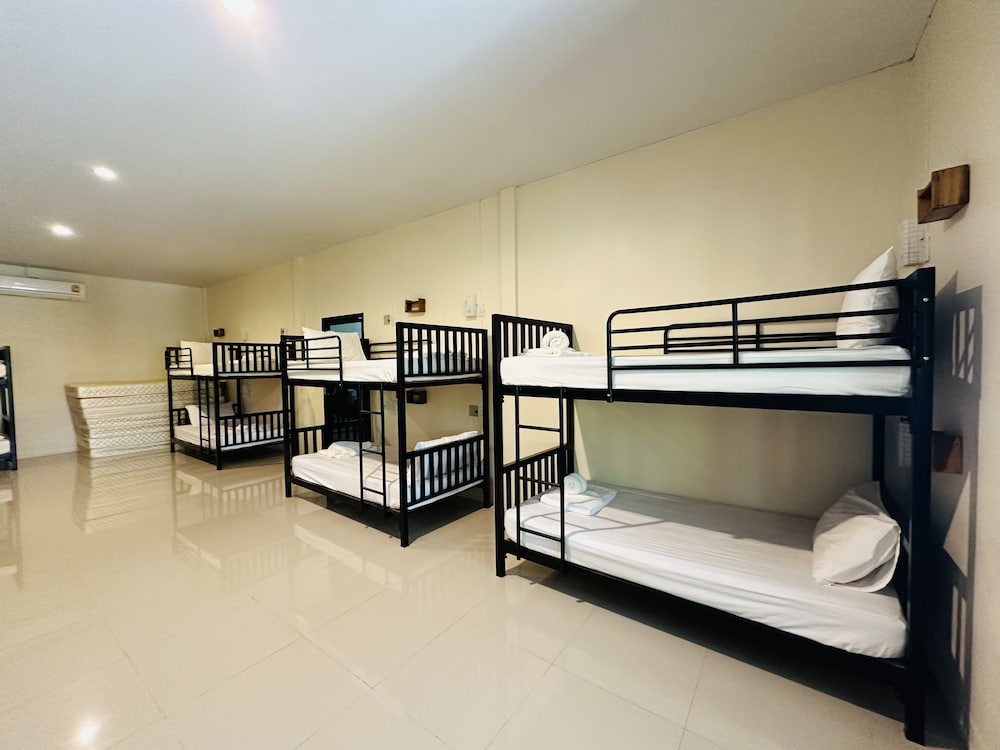 Koh Jum Hostel