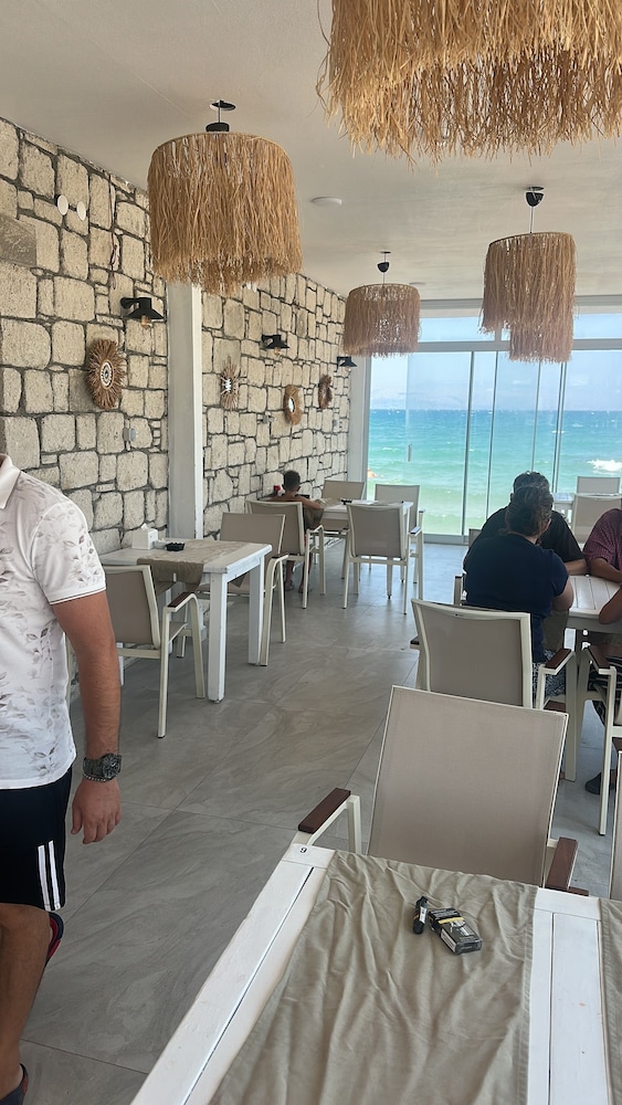 Aporte Hotel