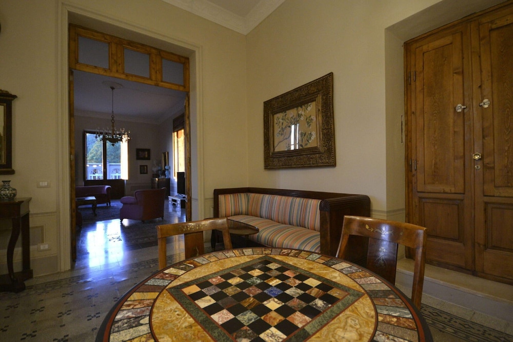 Belvilla by OYO Villa Torreone