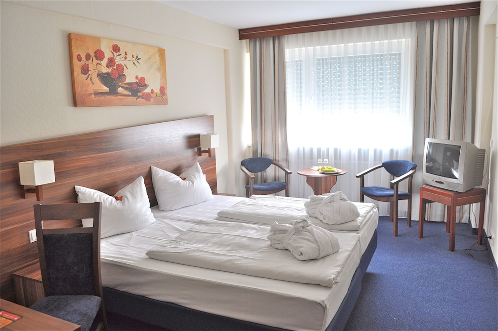 Frankfurt Vacations - Savoy Hotel Frankfurt - Property Image 30