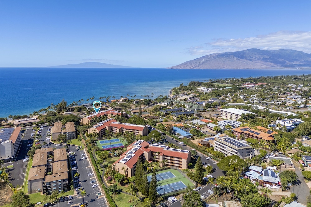 Maui Vista 1-308 - Steps From the Beach, Renovated, Ocean Views, New Windows, AC