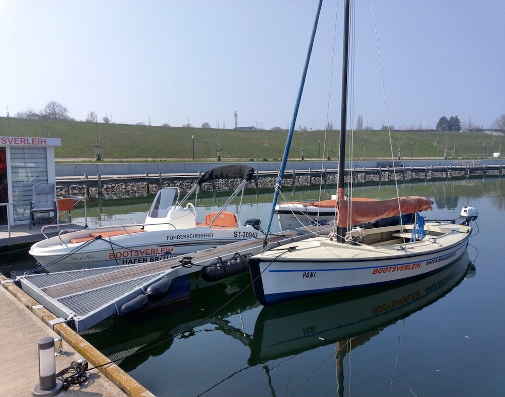 Bootshaus Familie & Freunde am Geiseltalsee