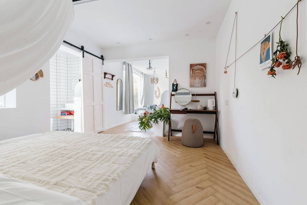 Shanghai Ruochu Designer Guesthouse-Near Shanghai Pudong Airport & Disneyland