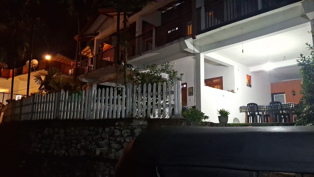 Pearl villa Ella