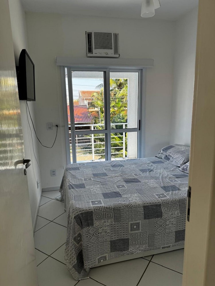 Casa de Praia Brisa do Oceano com Piscina Privativa - São Francisco do Sul