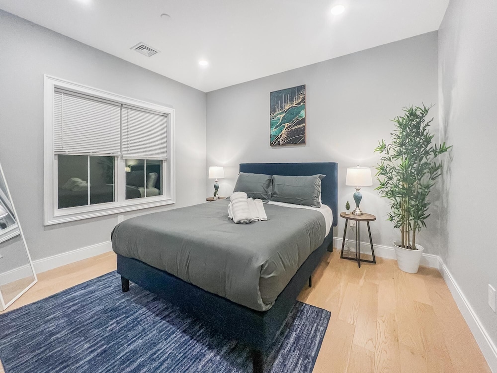 Boston Vacations - Luxury 2BD 2BA Near Logan Airport and T Station - Property Image 42