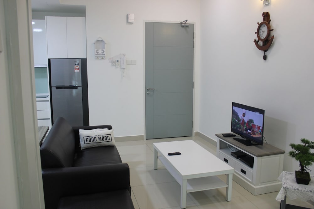 City Living with Panoramic Sea Views at Danga Bay