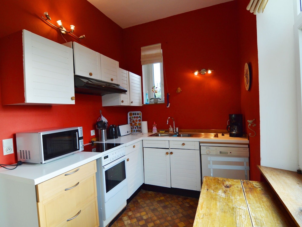 Stone-built Holiday Home in Dinant With Terrace view 3
