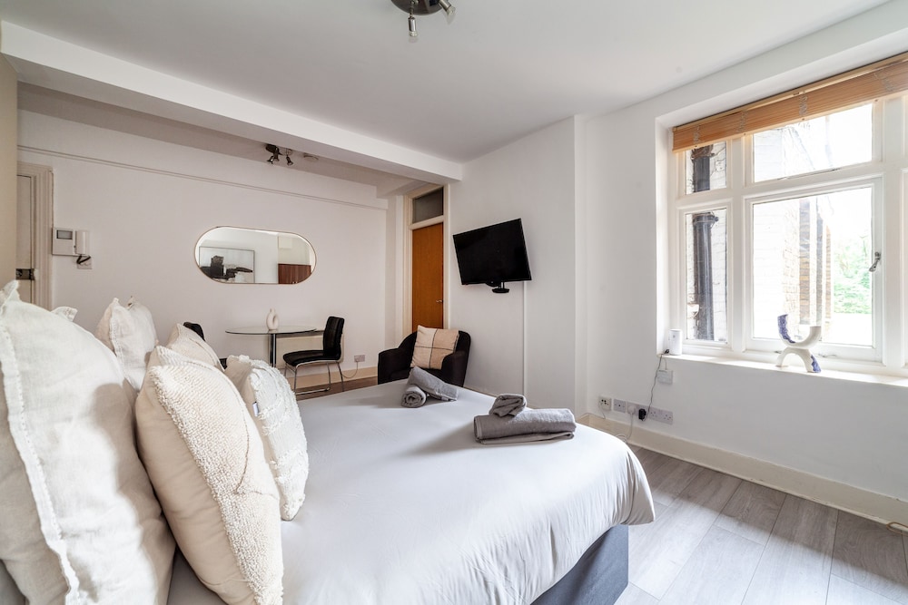The Maida Vale Flat
