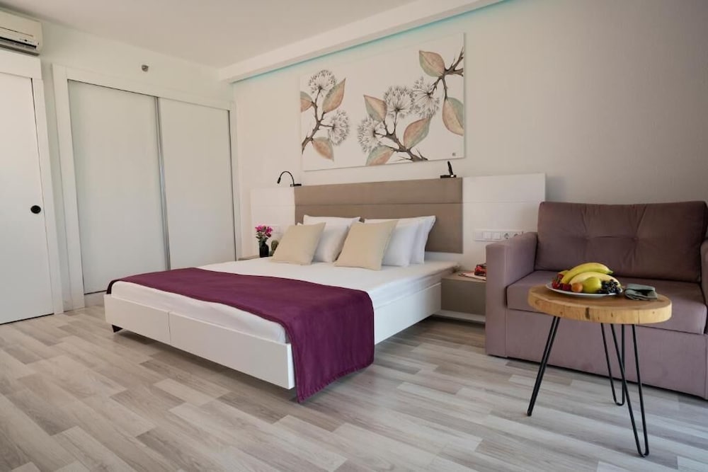 Flora Garden Beach Club - All inclusive