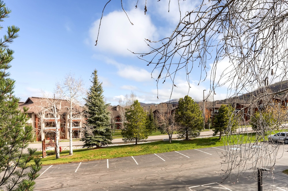 Hotel Timber Run - Image 1