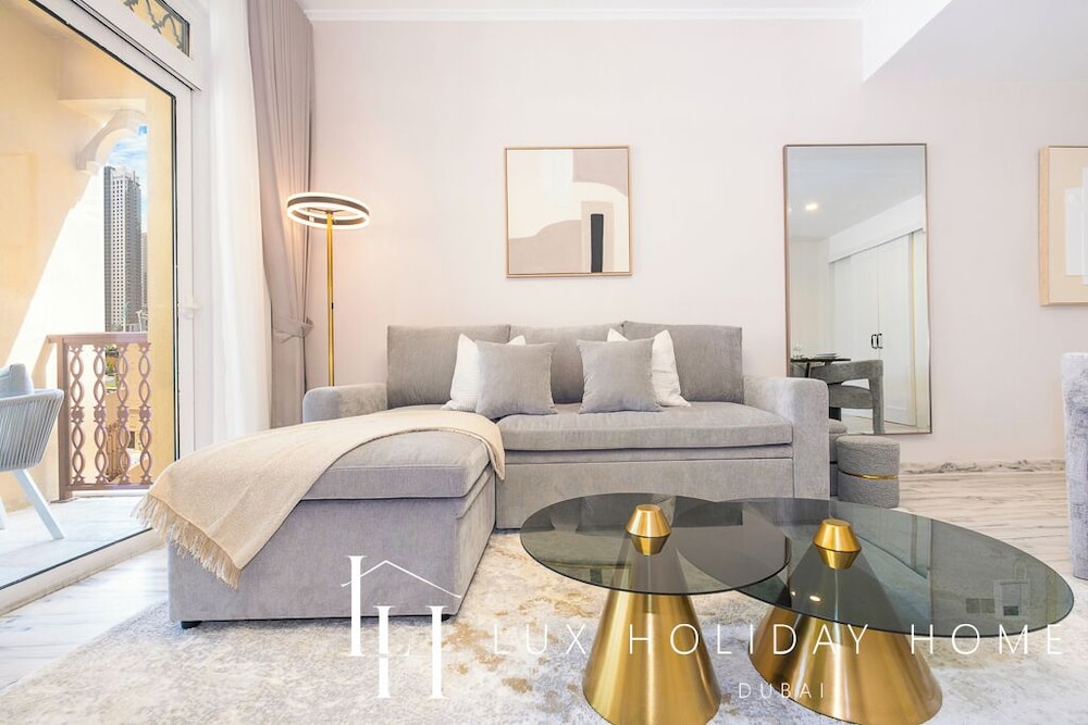 LUX  Modern Residence across Dubai Mall