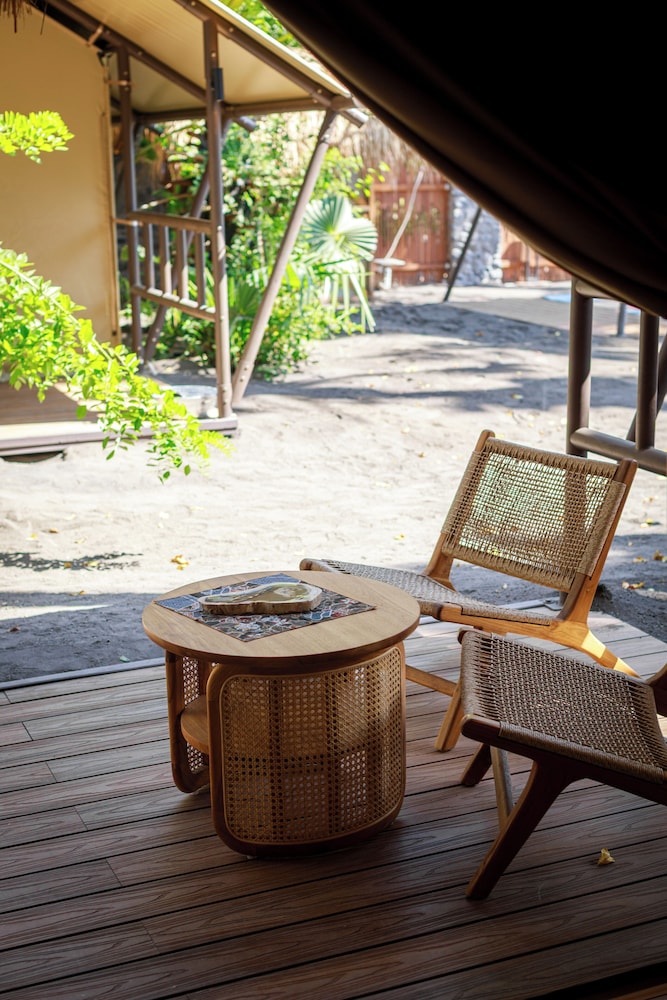 Barefoot Glamping
