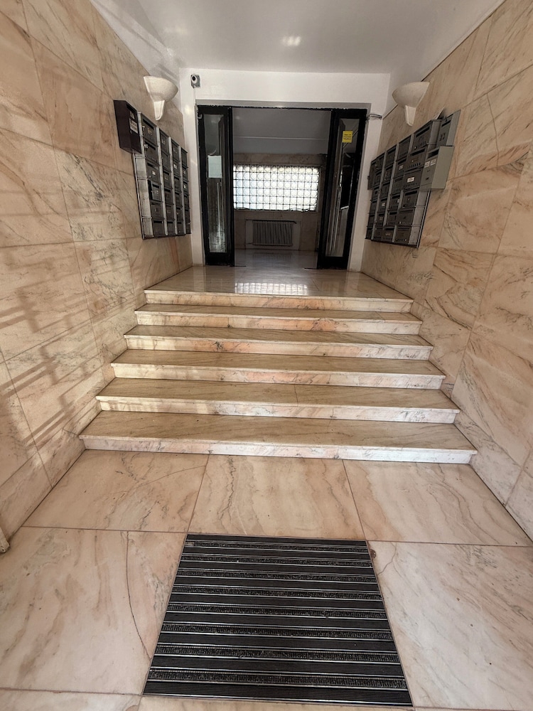 Aiastay Bucharest River Apartments