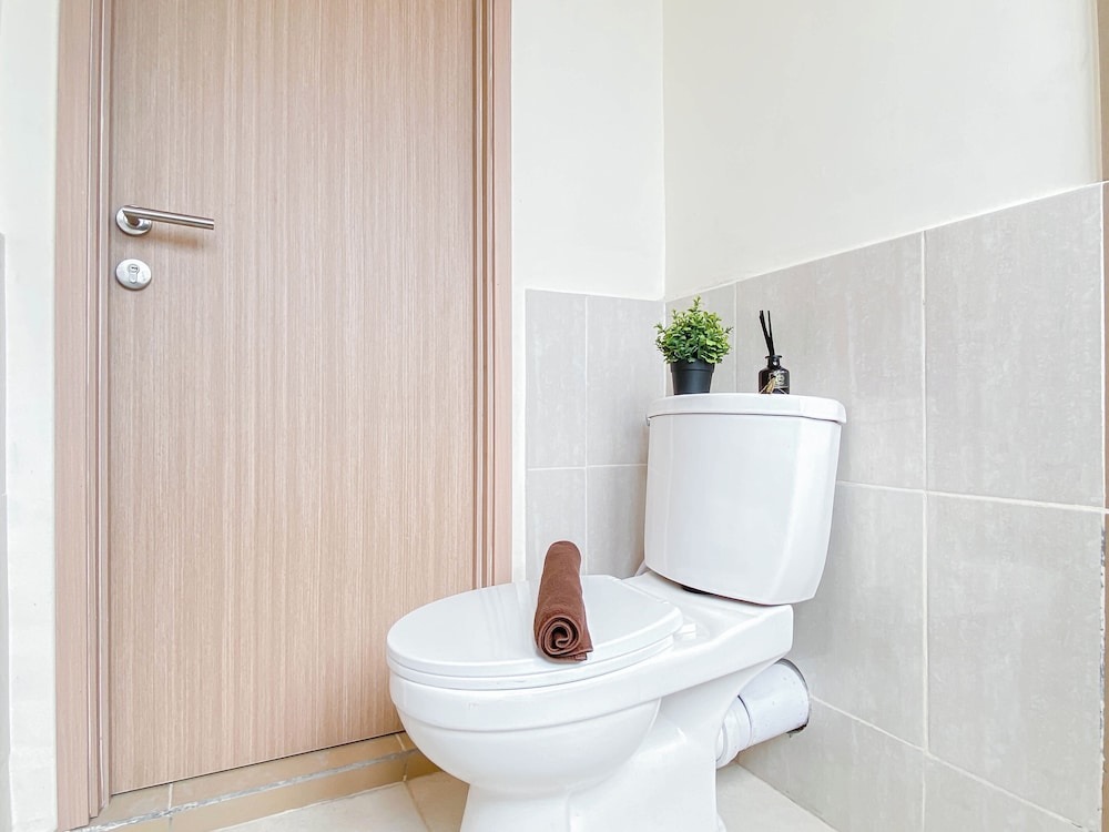 Modern Style 2Br Apartment At Meikarta