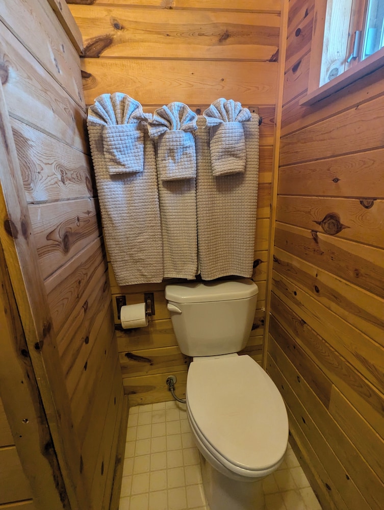 Gold Camp Cabins
