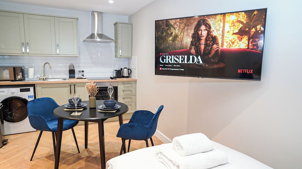 Wisteria F2 - single beds view 2