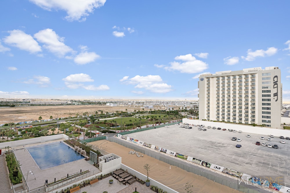 WelHome - Breathtaking View 1BR Apt in Damac Hills 2 photo 4