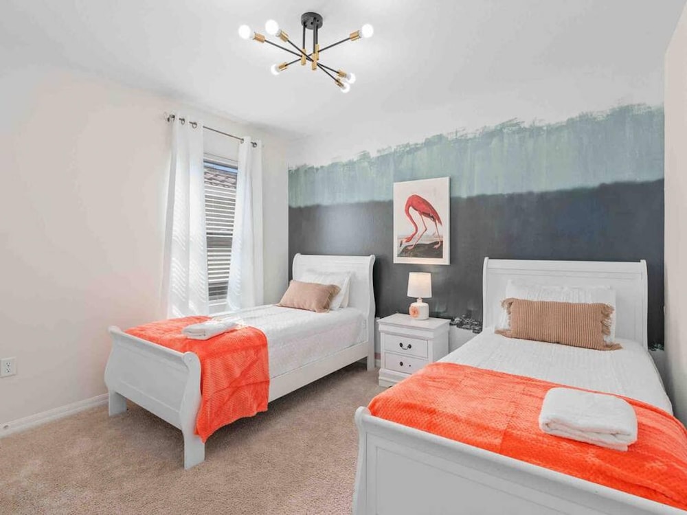 Super Comfy- 7BD 5 5BA Sleep s 22 w Amenities