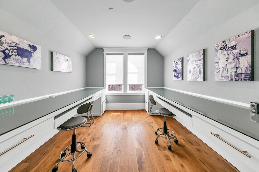 meeting & event spaces