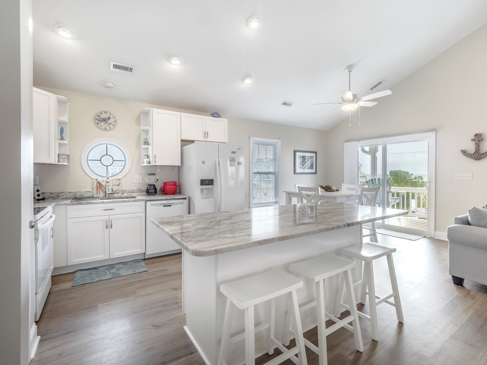 Beach, Please by Topsail Realty