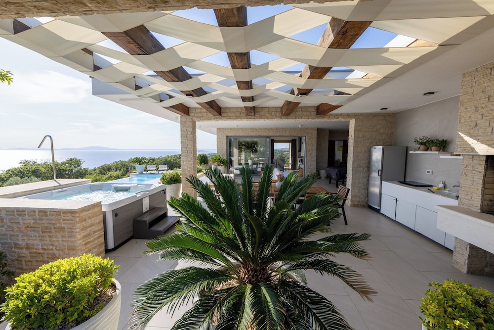 Brioni - Plant Villas