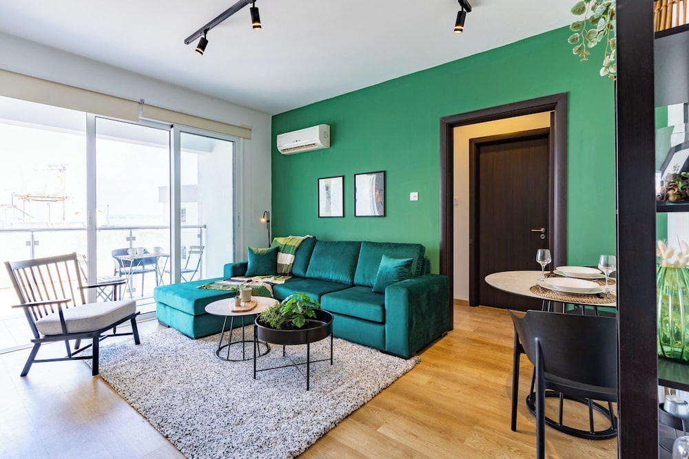 Harbor Apartments in Larnaca