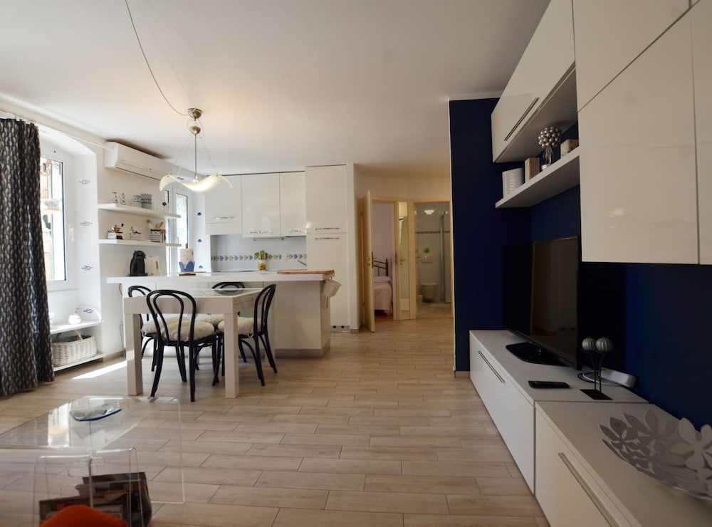 Charming and Tranquil Rovinj Center Apartment