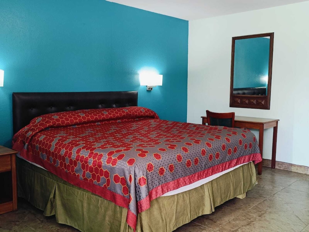 Budget Inn By OYO Edinburg Hwy 281