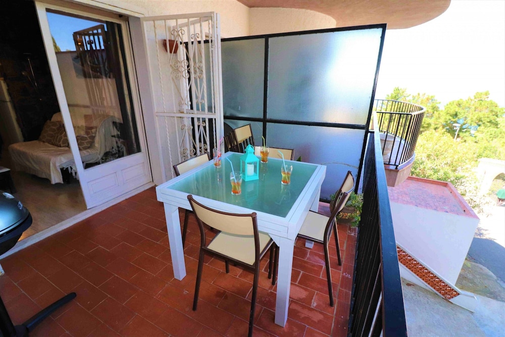 Apartment in Roses Near Sandy Beach