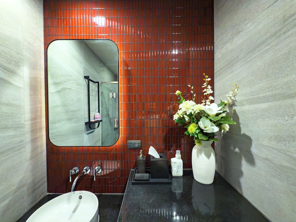 Luxury 2 Bed Room Sea View With Large Bath Tub In Balcony
