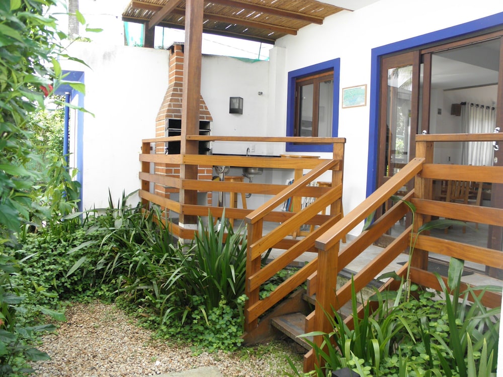 Vila Dos Manacás
