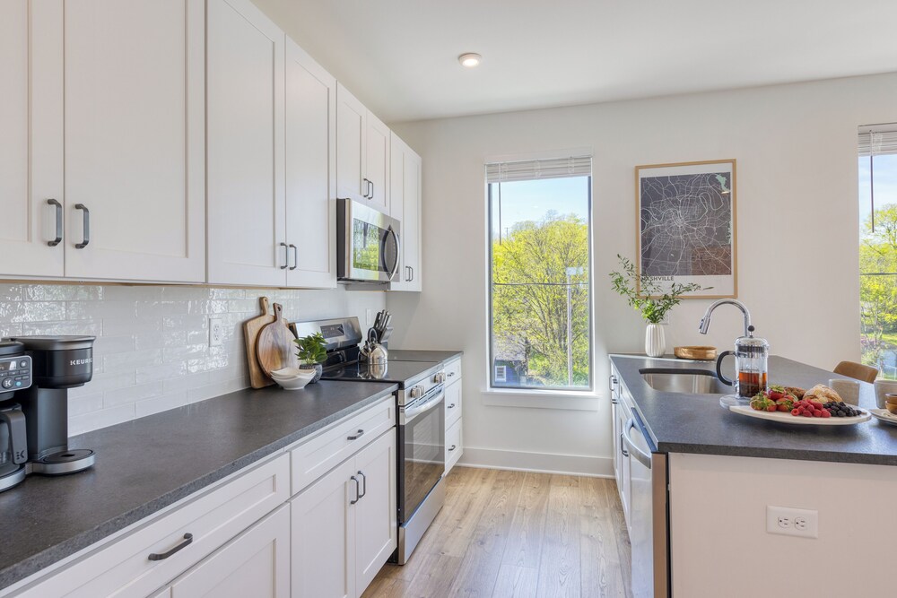 The Heights by AvantStay – Modern Condo Minutes from Broadway