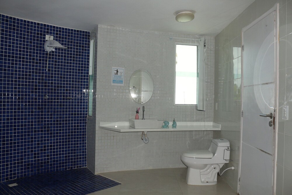 Mansao 6 suites c piscina e jacuzzi 082M