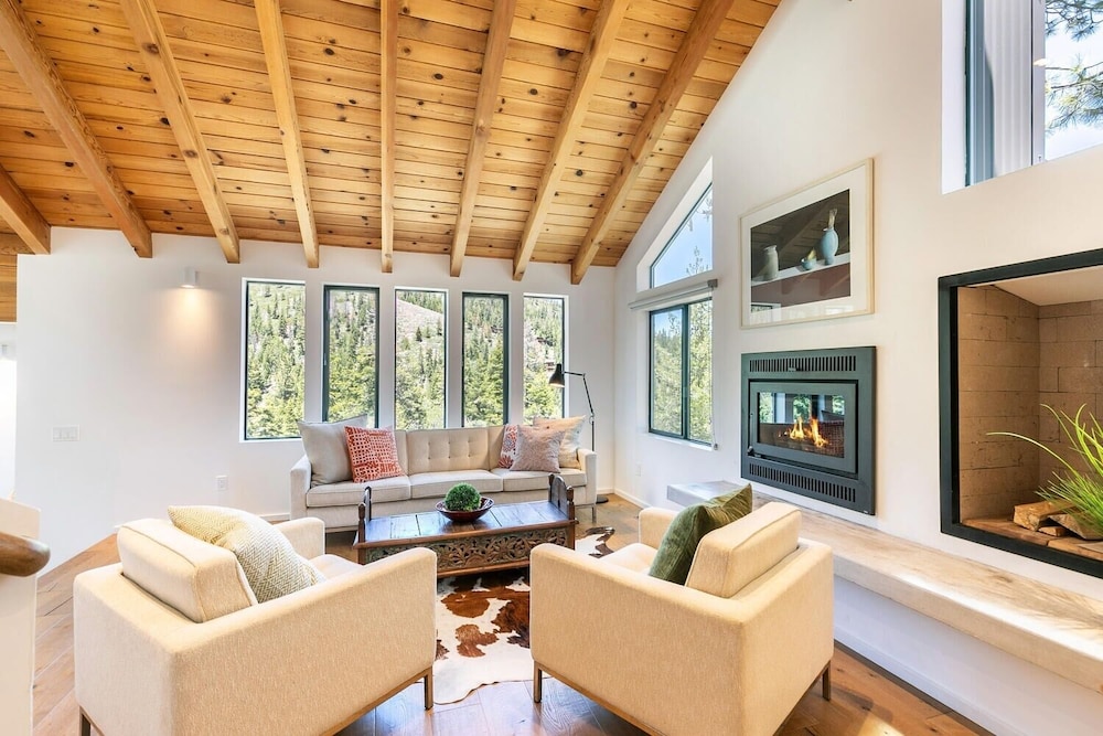 Lake Tahoe Vacations - Trapper Mc Nutt Modern Mountain 4 Bedroom Home by RedAwning - Property Image 30